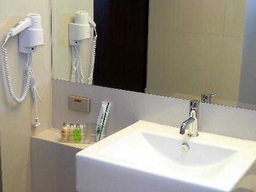 24 Inn Hotel Bangkok Extérieur photo